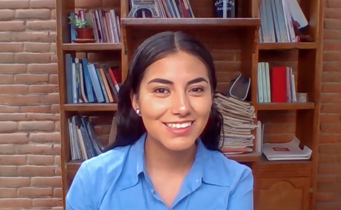 Alejandra Nayely Vila Sosa, egresada de la Licenciatura en Banca e Inversiones de la UDLAP, actualmente labora para Banco Santander. (Especial)
