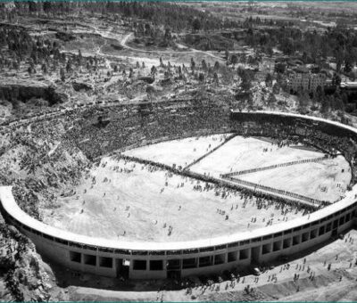 Estadio Olímpico “Ignacio Zaragoza” en construcción, principios de los años 50 | Foto: @MXESTADIOS