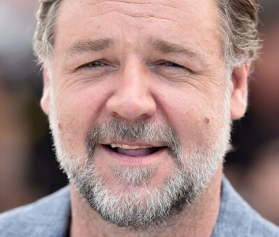 Russell Crowe posa para la prensa durante la proyección de 'Dos buenos tipos' en el Festival de Cannes en 2016. PASCAL LE SEGRETAIN / GETTY IMAGES