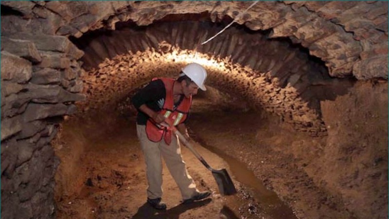 Los túneles “hallados” en el zócalo se conocen desde hace tiempo, responde el INAH al gobierno de Puebla. (Especial)