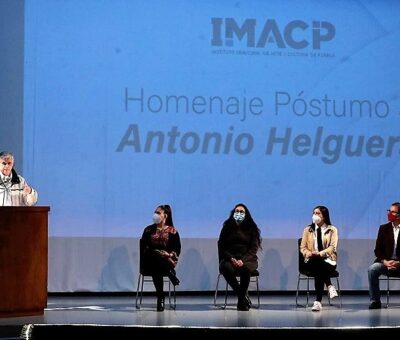 El Ayuntamiento de Puebla celebró en el Teatro de la Ciudad el homenaje póstumo al caricaturista, Antonio Helguera. (Especial)