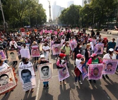 Marchan a 7 años del caso Ayotzinapa. Óscar Mireles / Agencia Reforma
