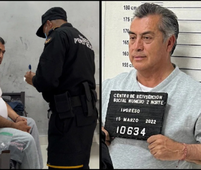 Así se ve a Jaime Rodríguez "El Bronco" fichando en penal de Apodaca. Foto: Especial