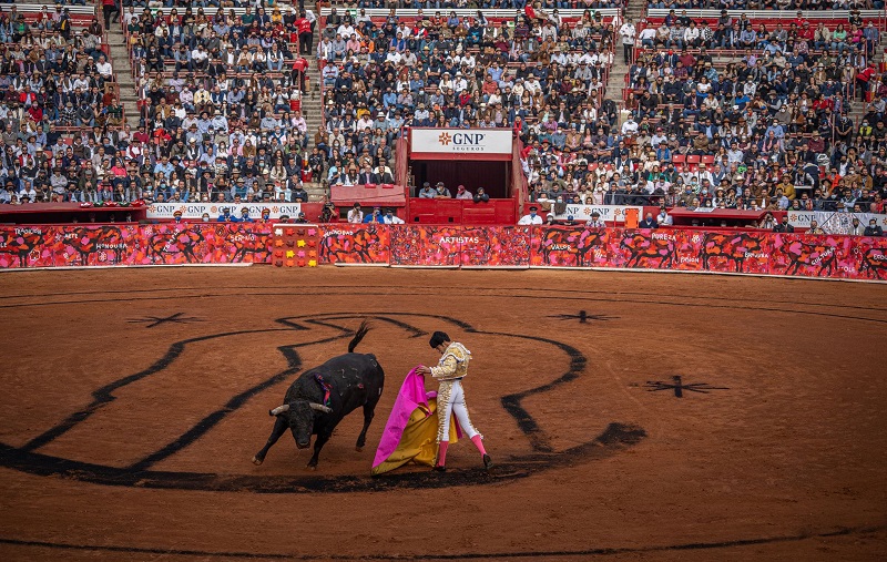 Una corrida en la plaza de toros de Ciudad de México, el domingo 12 de diciembre de 2021. GETTY IMAGES