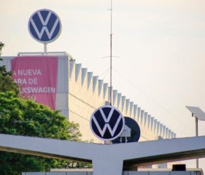 Volkswagen Puebla no irá a huelga, avalan alza salarial del 11%. Foto / Agencia Enfoque