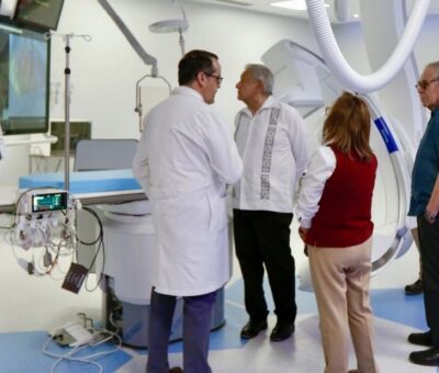 El presidente Andrés Manuel López Obrador durante su visita a hospitales de Puebla y Tlaxcala. Foto X @lopezobrador_
