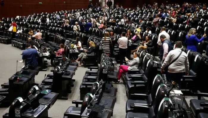 El Pleno de la Cámara de Diputados aprobó hoy en lo general las reformas a la Ley de Amparo, por 258 votos a favor y 213 en contra. Foto José Antonio López