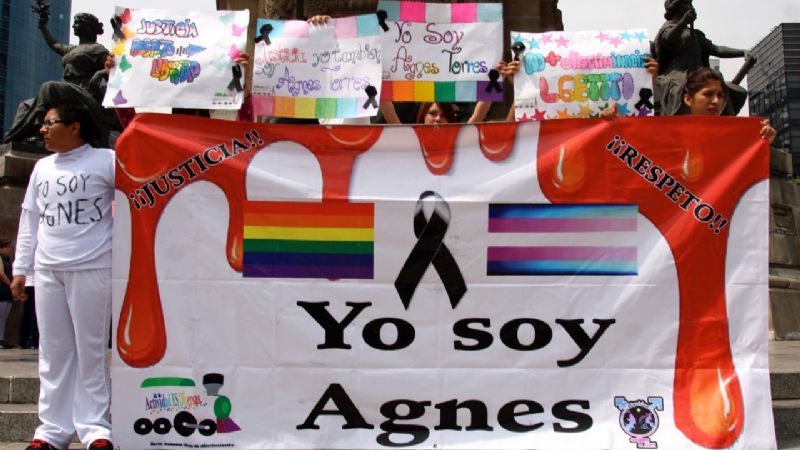 Protesta en el Ángel. Foto: Hugo Cruz
