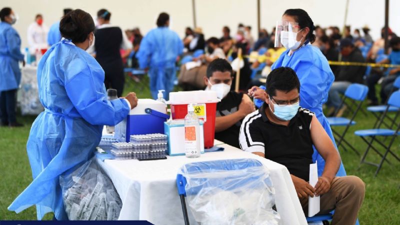 Jornada de vacunación en Puebla. Foto: FB SaludGobPue