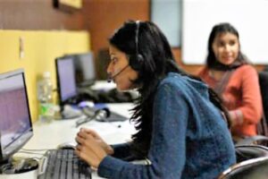 Millones de mujeres enfrentan dolores menstruales mientras están en el trabajo. En algunos casos el dolor menstrual puede ser incapacitante. (Foto: Reuters)