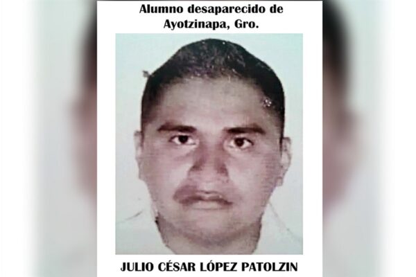 La Sedena entrenó por ocho meses al soldado Julio Patolzin para infiltrarlo en la Normal Rural Isidro Burgos de Ayotzinapa, pero pasó a formar parte de la lista de los 43 estudiantes desaparecidos. (Reforma)