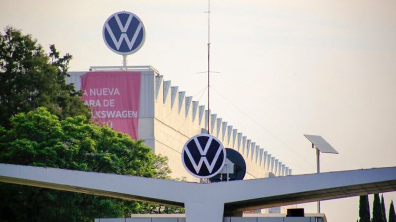 Volkswagen Puebla no irá a huelga, avalan alza salarial del 11%. Foto / Agencia Enfoque