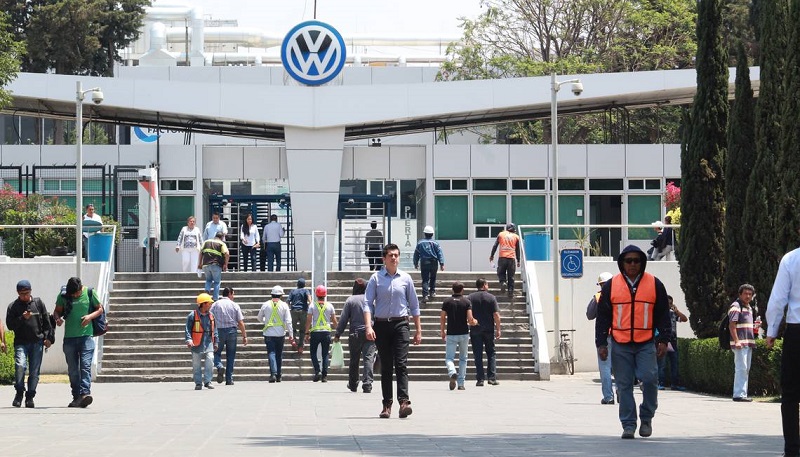 Volkswagen en Puebla extiende paro técnico por falta de componentes. (Archivo)