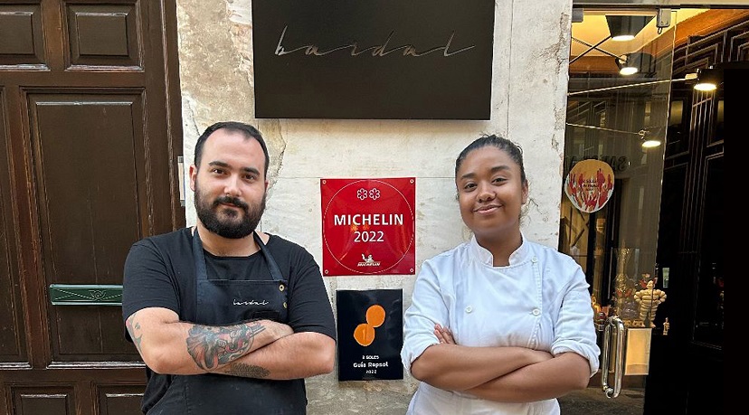 Estudiantes BUAP realizan prácticas profesionales en restaurante español con dos estrellas Michelin. (Especial)