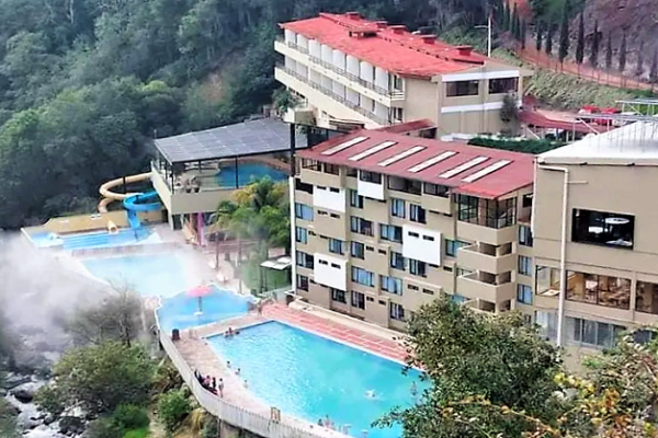 Niño de 7 años muere ahogado en el balneario de Chignahuapan Muere ahogado un niño en hotel de Chignahuapan | Especial